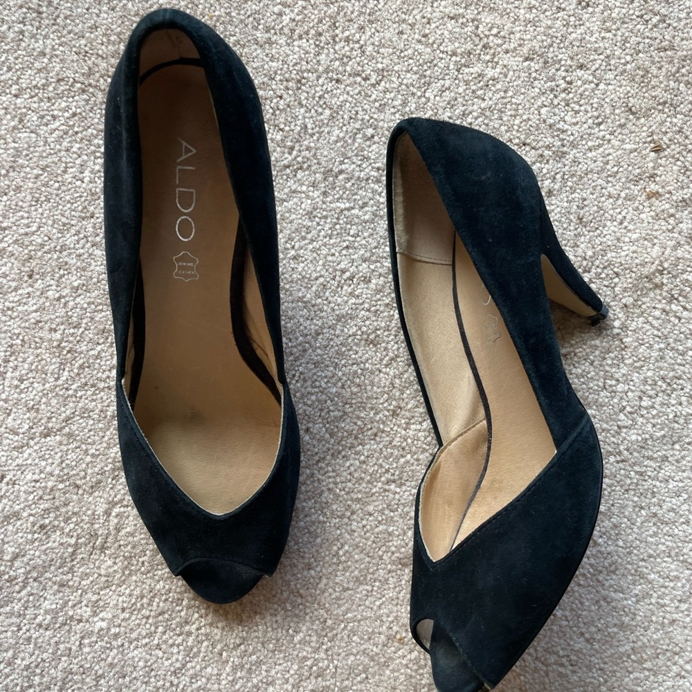 Aldo Black Classic Suede Heels